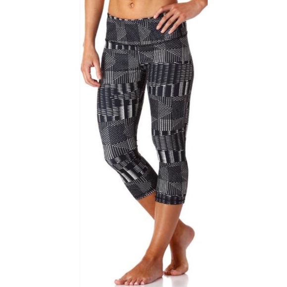 Patagonia Pants - Patagonia Centered Crop Legging, S